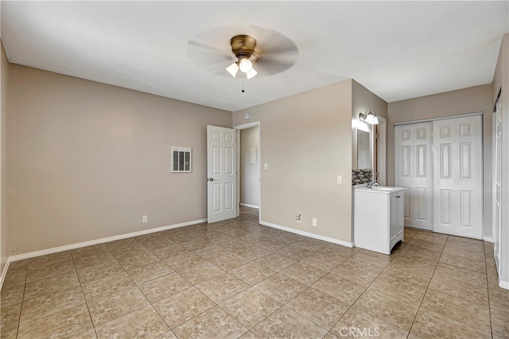 5500 Ackerfield Avenue 211