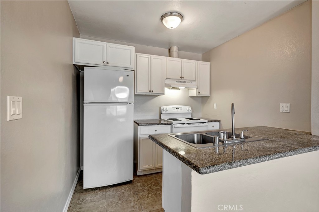 5500 Ackerfield Avenue 211