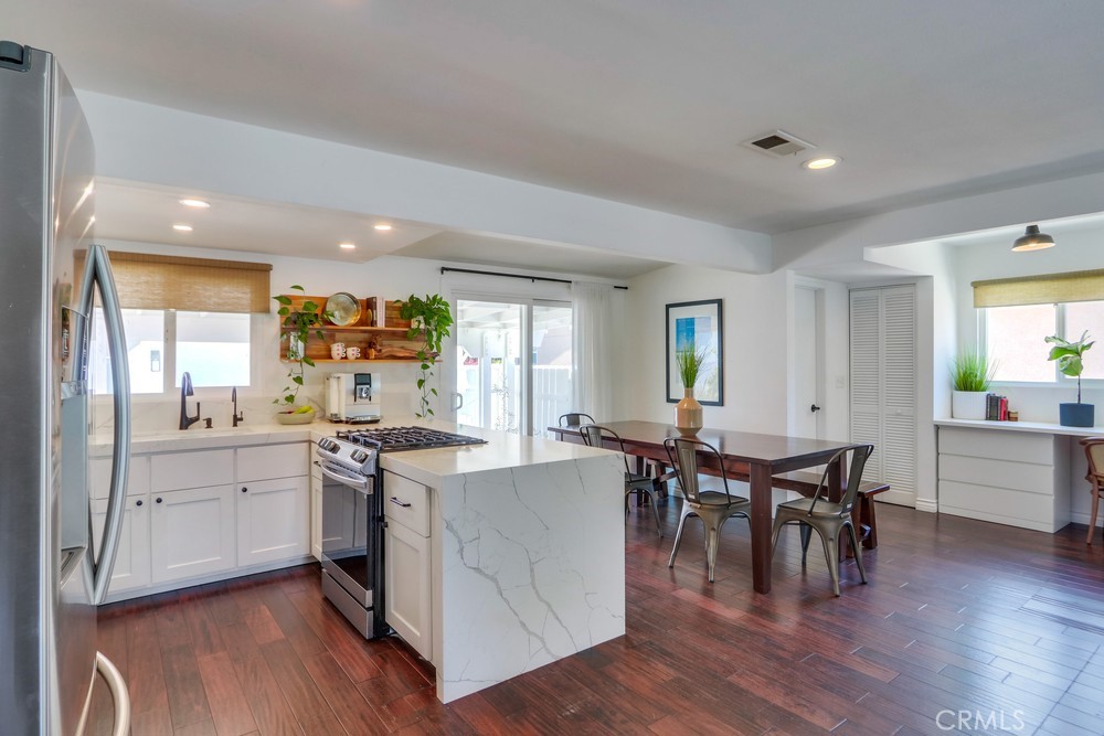 219 Santa Isabel Avenue 1/2