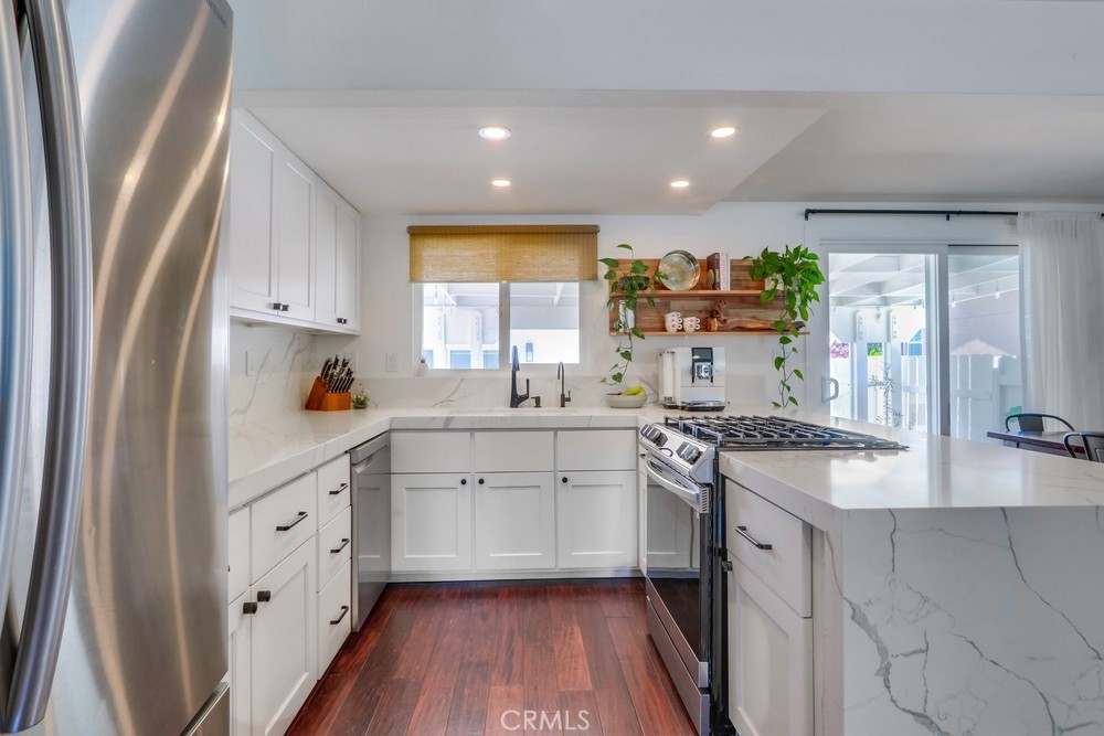 219 Santa Isabel Avenue 1/2