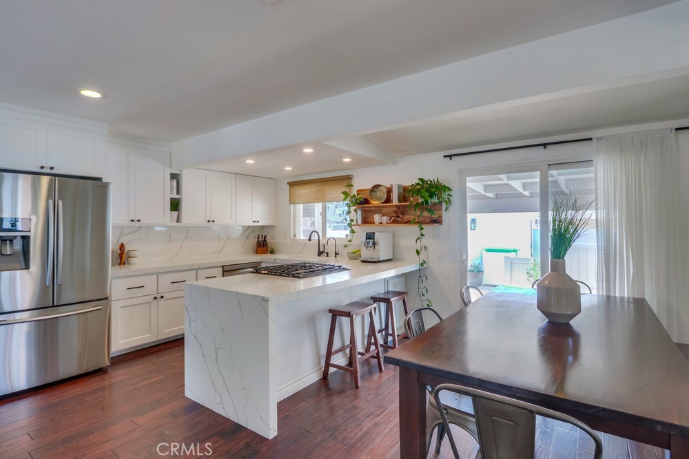 219 Santa Isabel Avenue 1/2