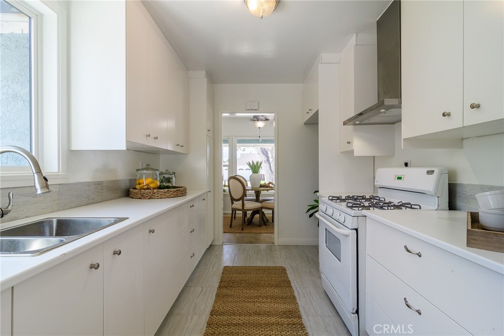 4756 Conquista Avenue