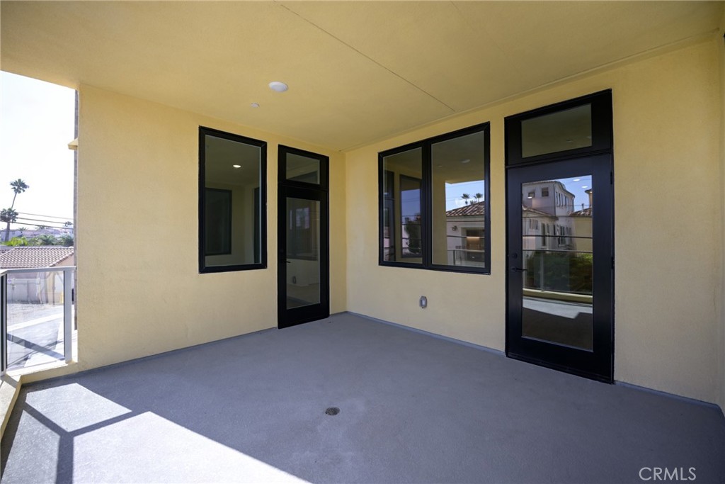 414 Main St. 210