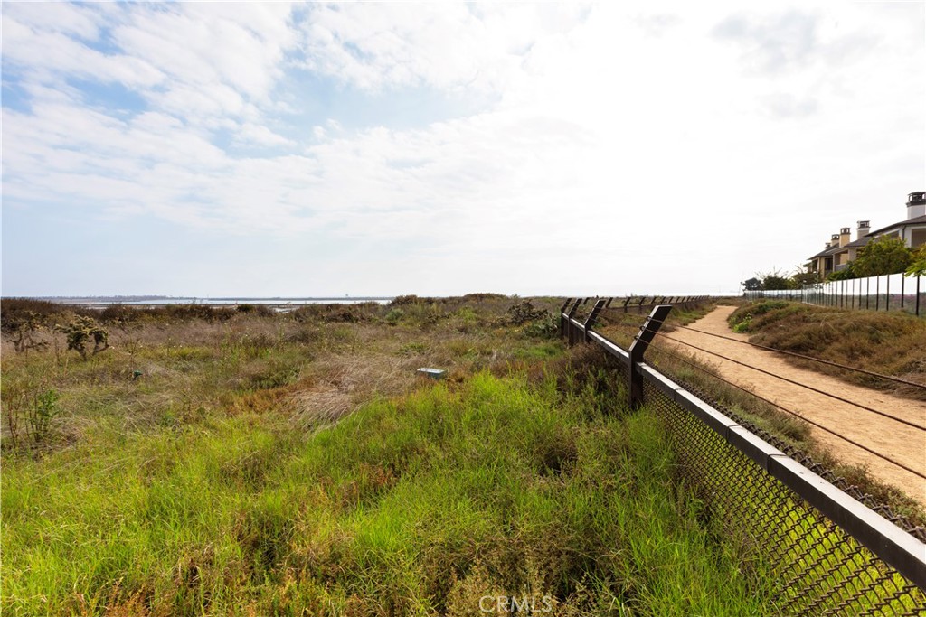 5176 Tortuga Drive 101