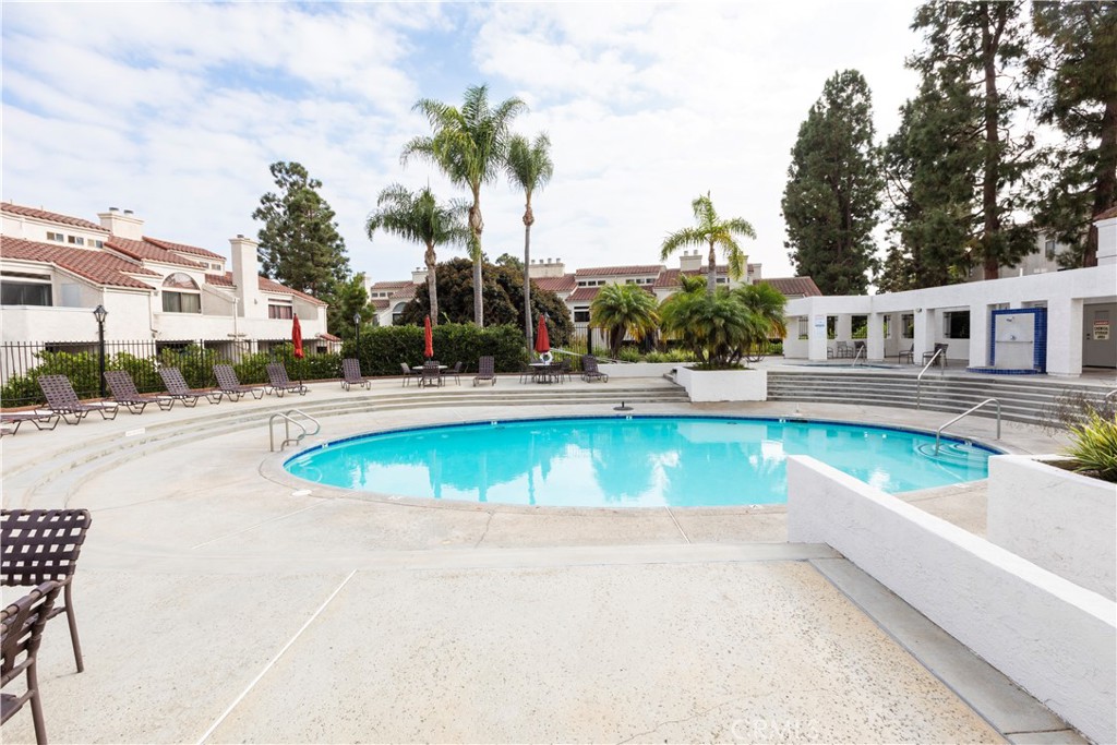 5176 Tortuga Drive 101