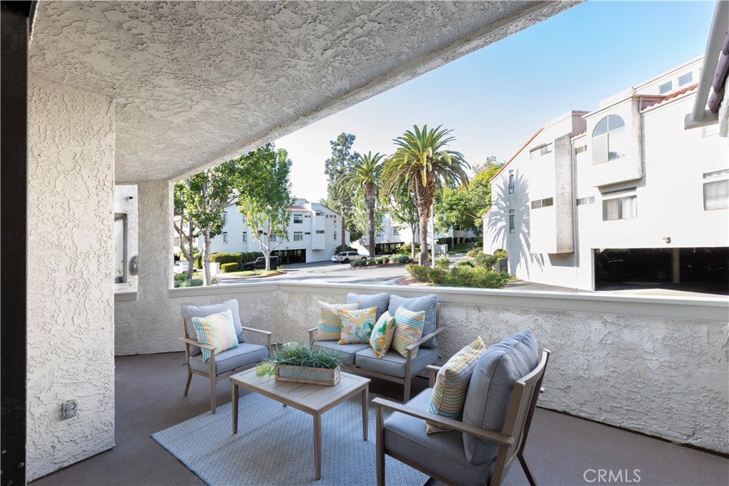 5176 Tortuga Drive 101