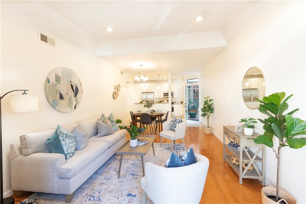 5176 Tortuga Drive 101