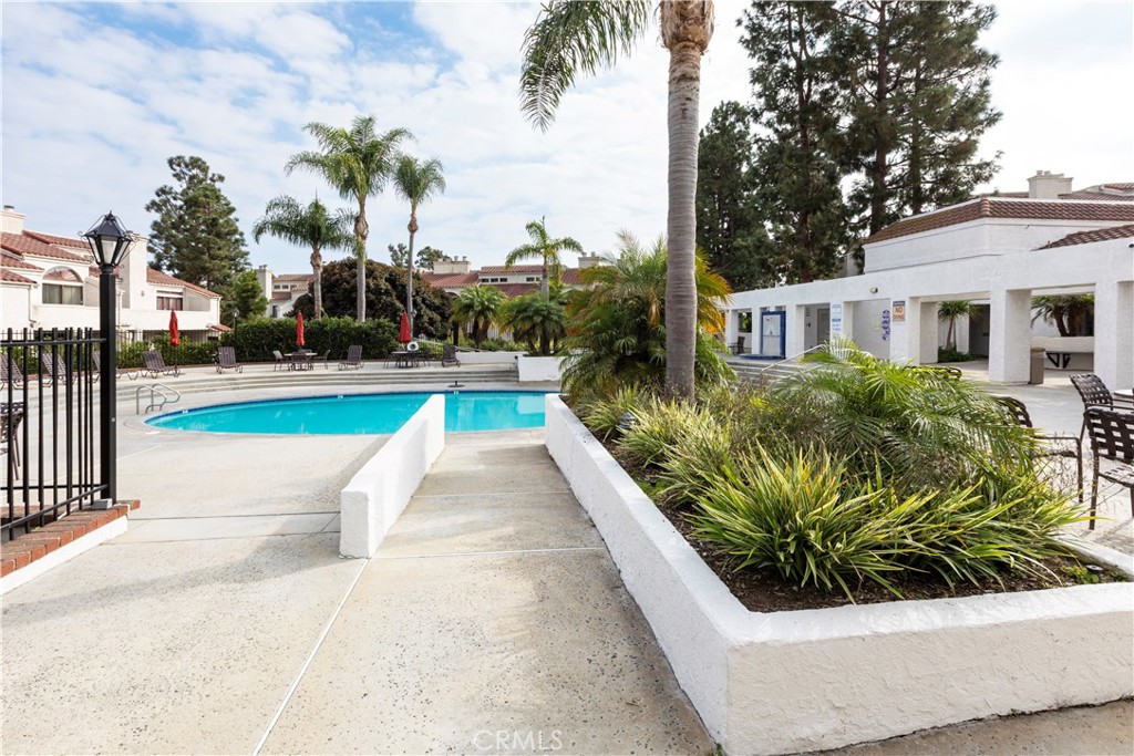 5176 Tortuga Drive 101