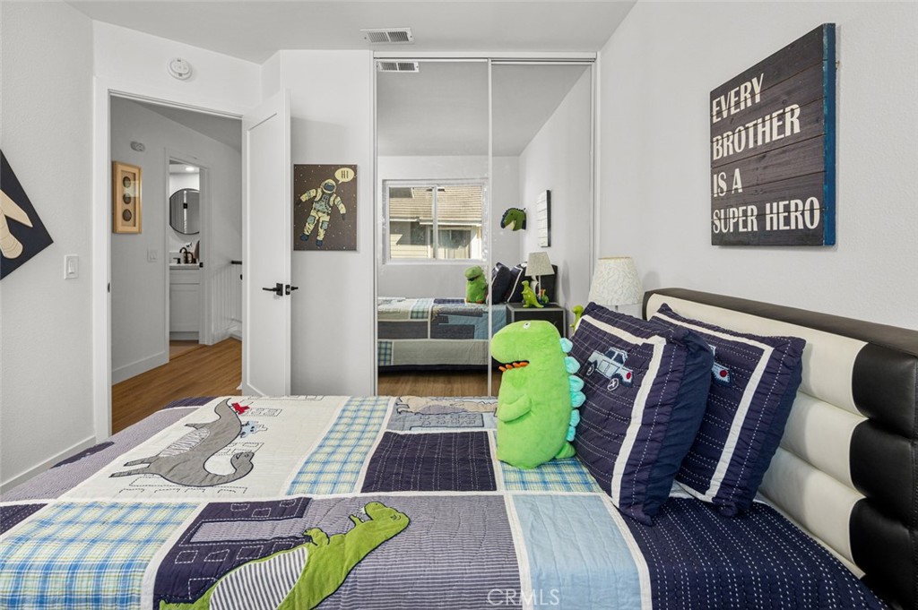 2023 W Hartford Place 56