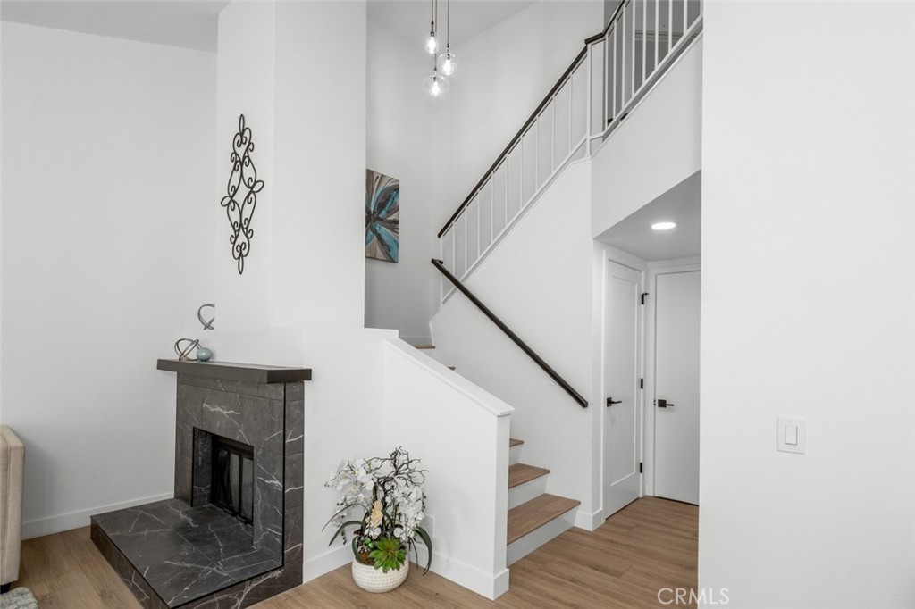 2023 W Hartford Place 56