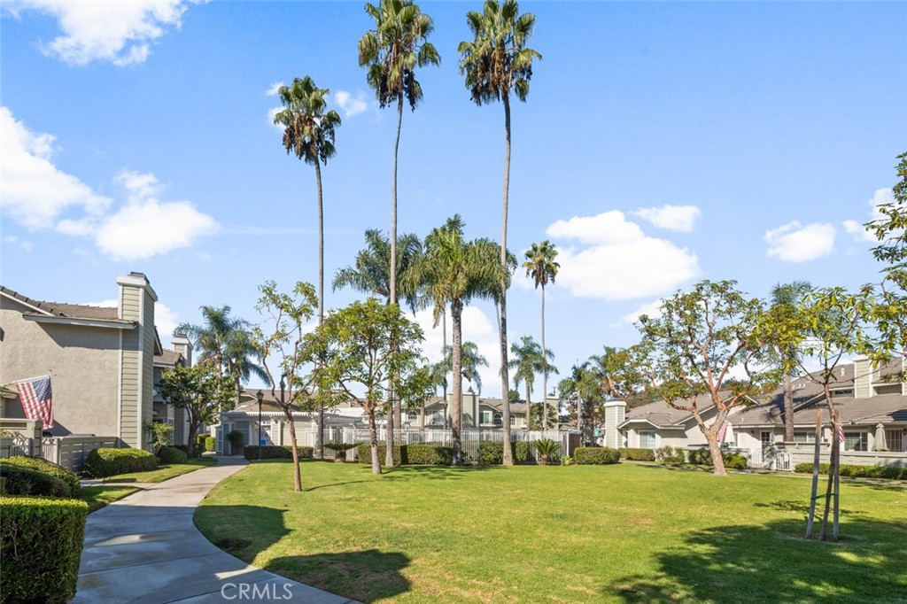 2023 W Hartford Place 56