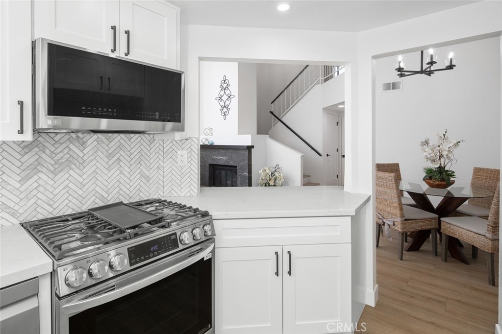 2023 W Hartford Place 56