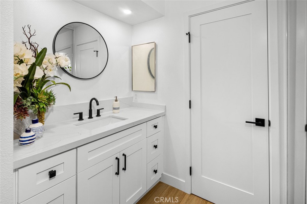 2023 W Hartford Place 56