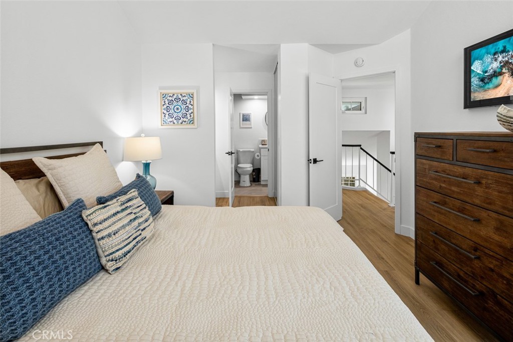 2023 W Hartford Place 56