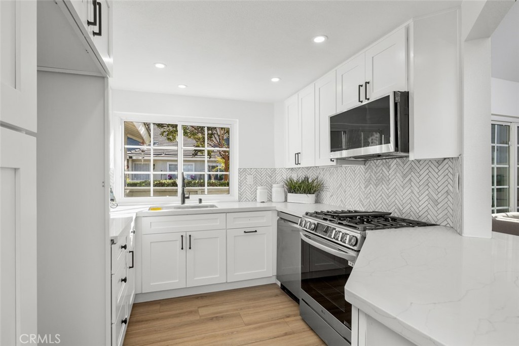 2023 W Hartford Place 56