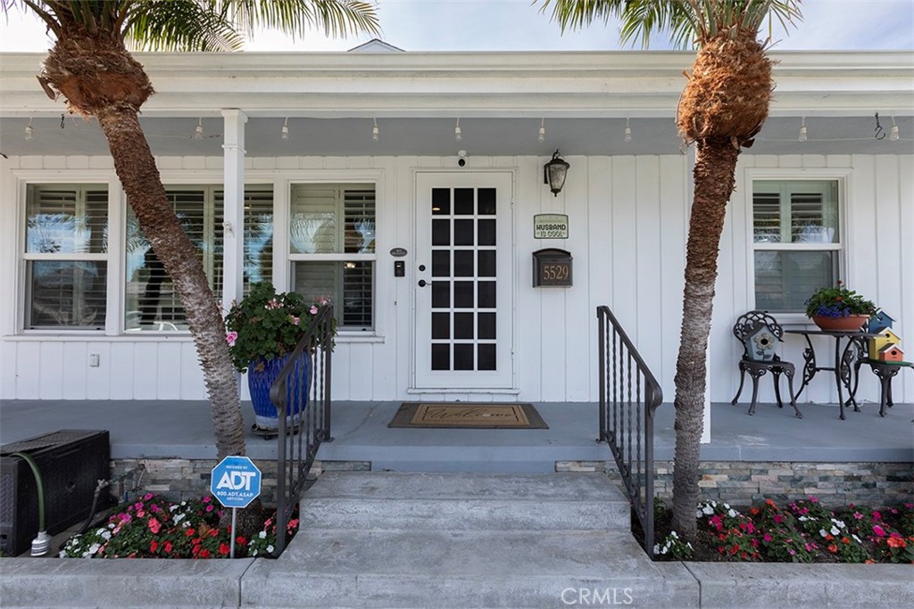 5529 Graywood Avenue