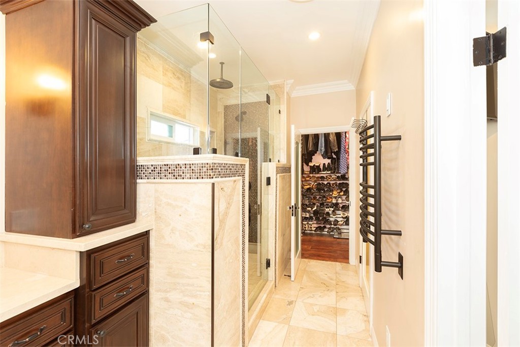 5529 Graywood Avenue