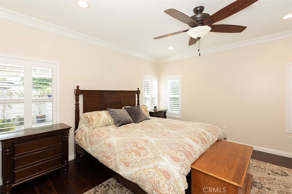 5529 Graywood Avenue