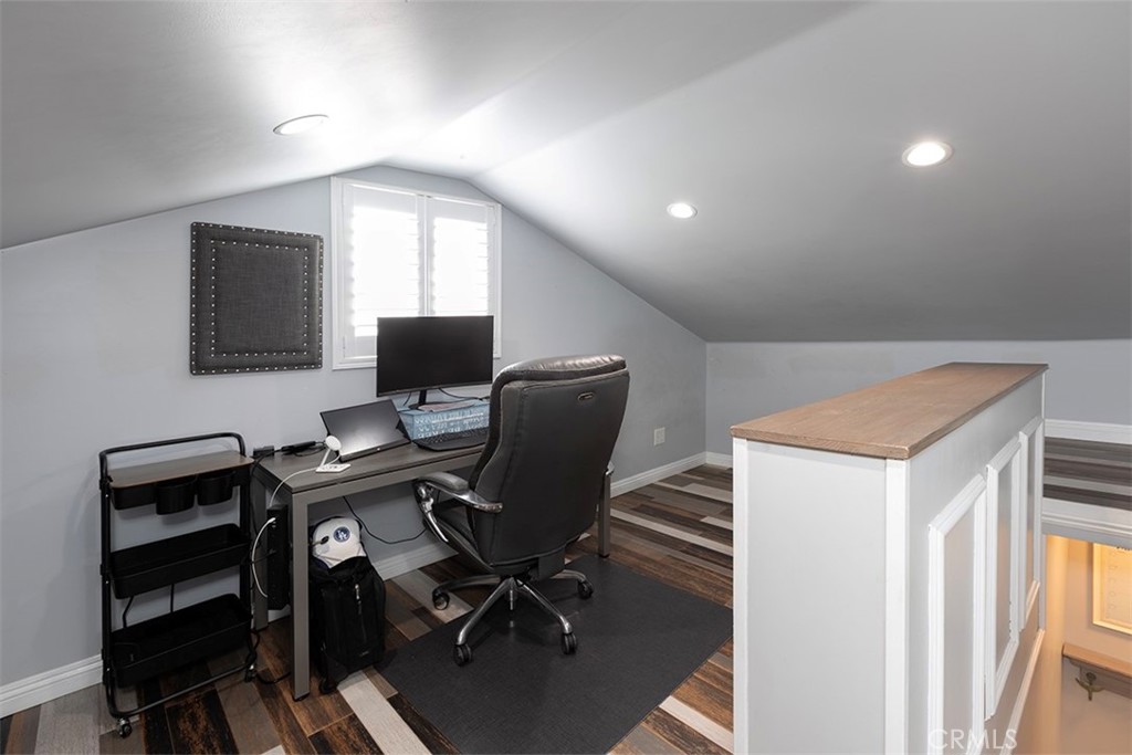 5529 Graywood Avenue