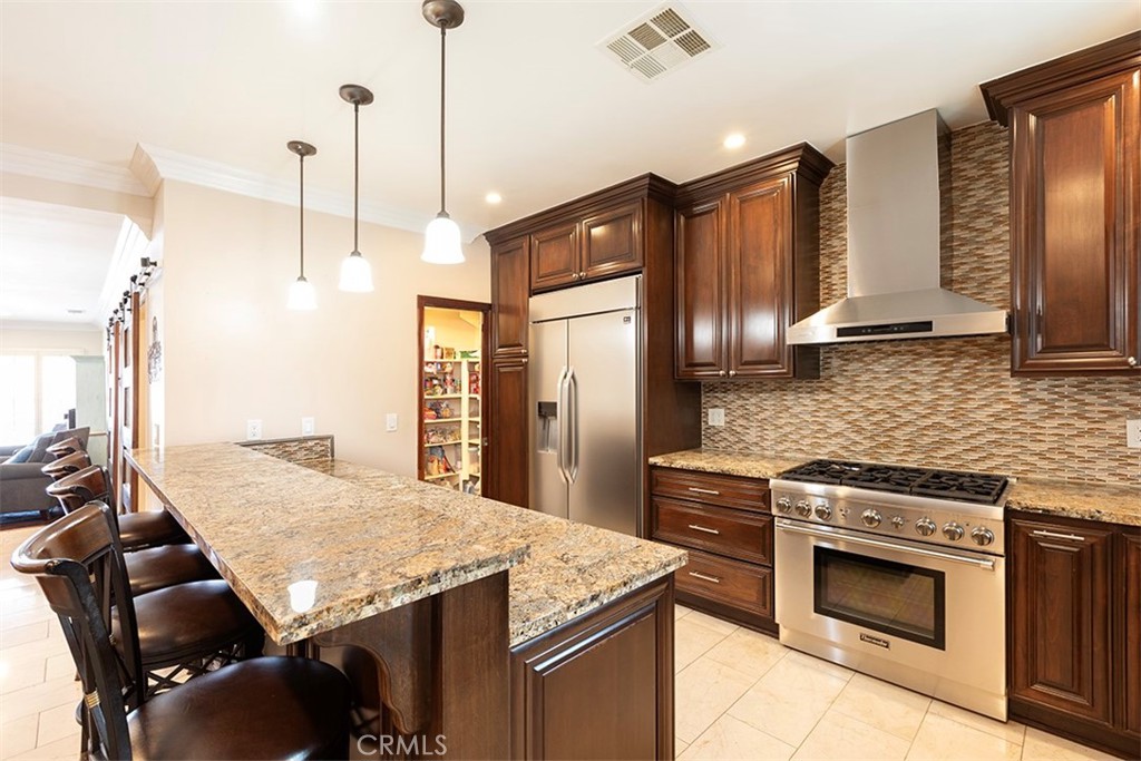 5529 Graywood Avenue