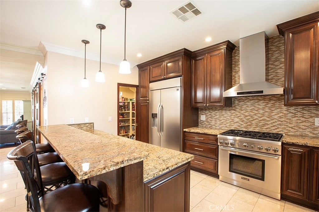 5529 Graywood Avenue