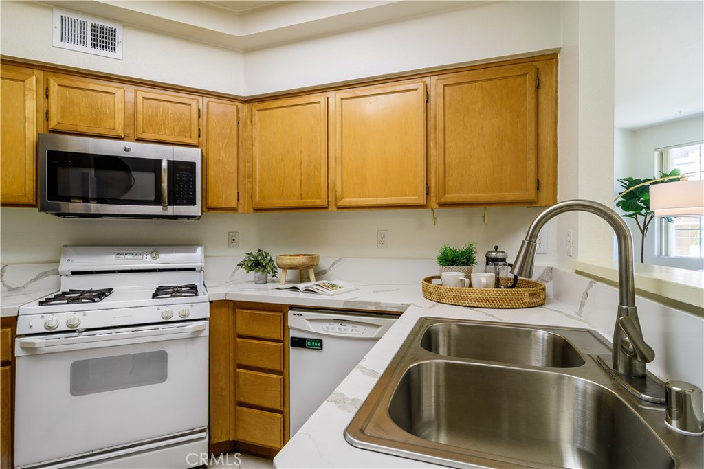 8071 E Springview Court