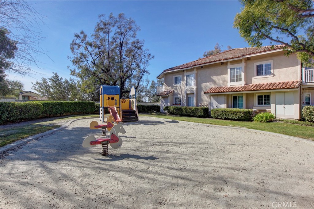 19801 Meadow Ridge Drive 19