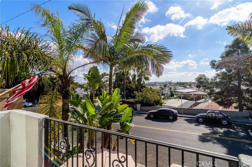 611 Frankfort Avenue