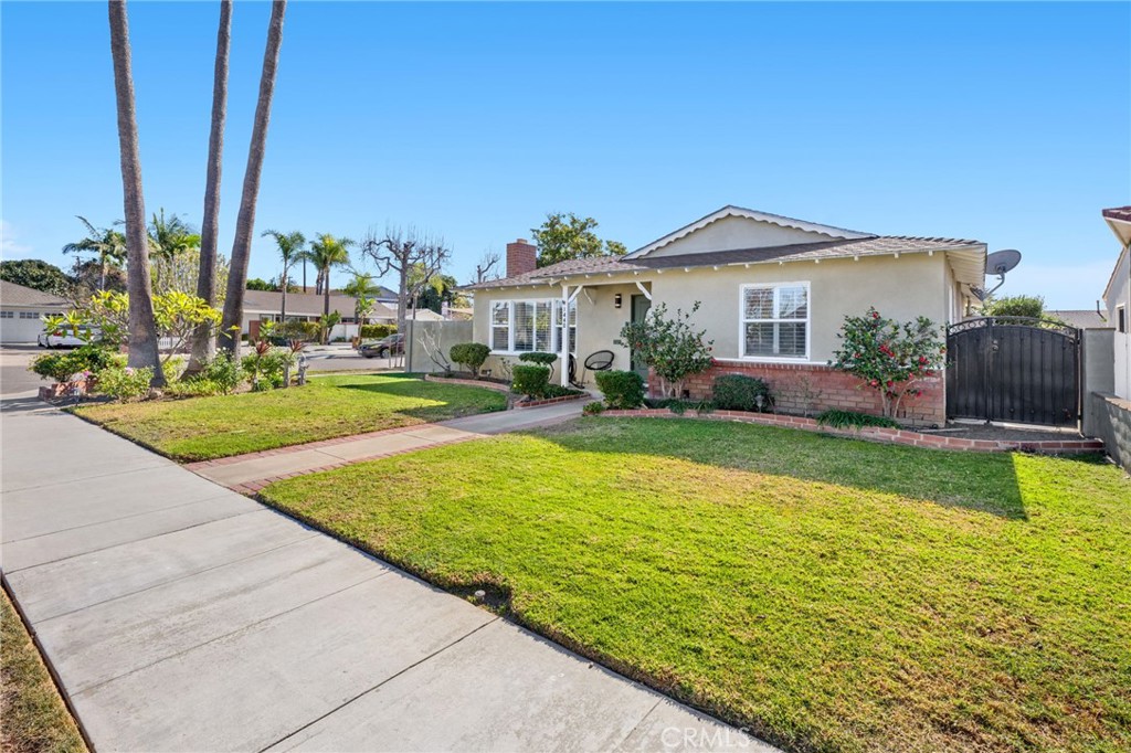 1440 E Barkley Avenue