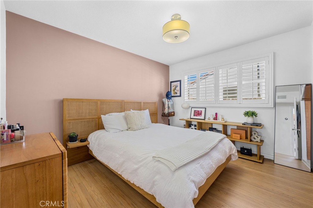 1440 E Barkley Avenue