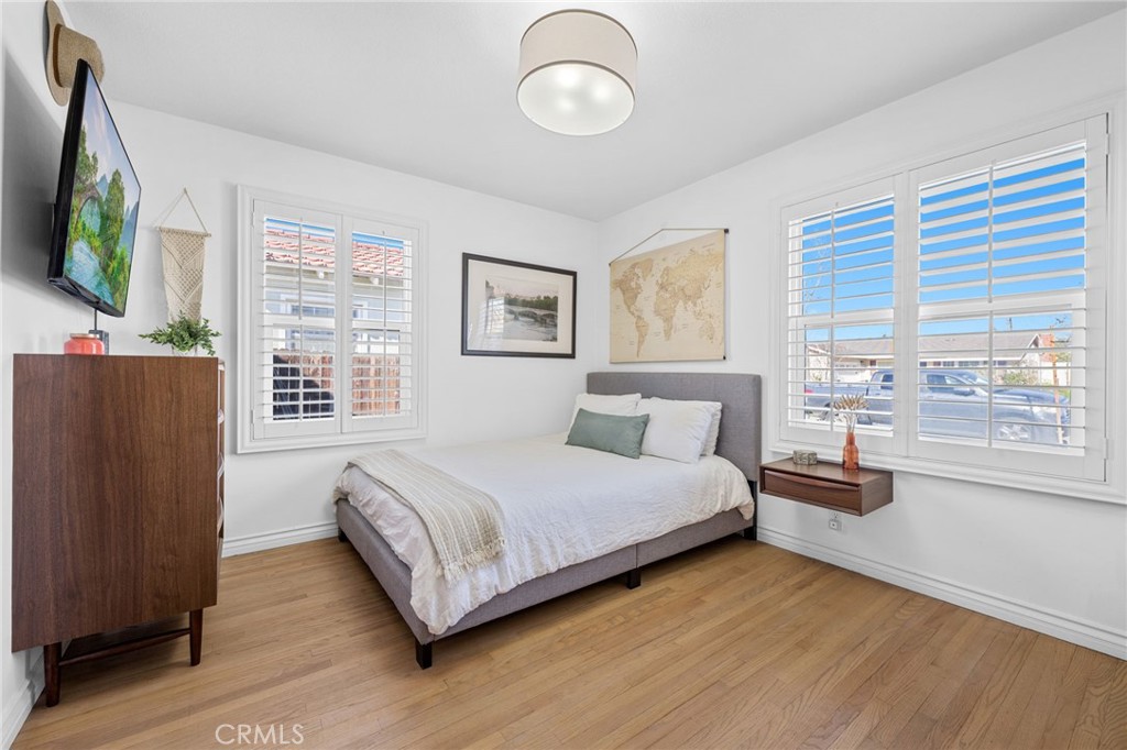 1440 E Barkley Avenue