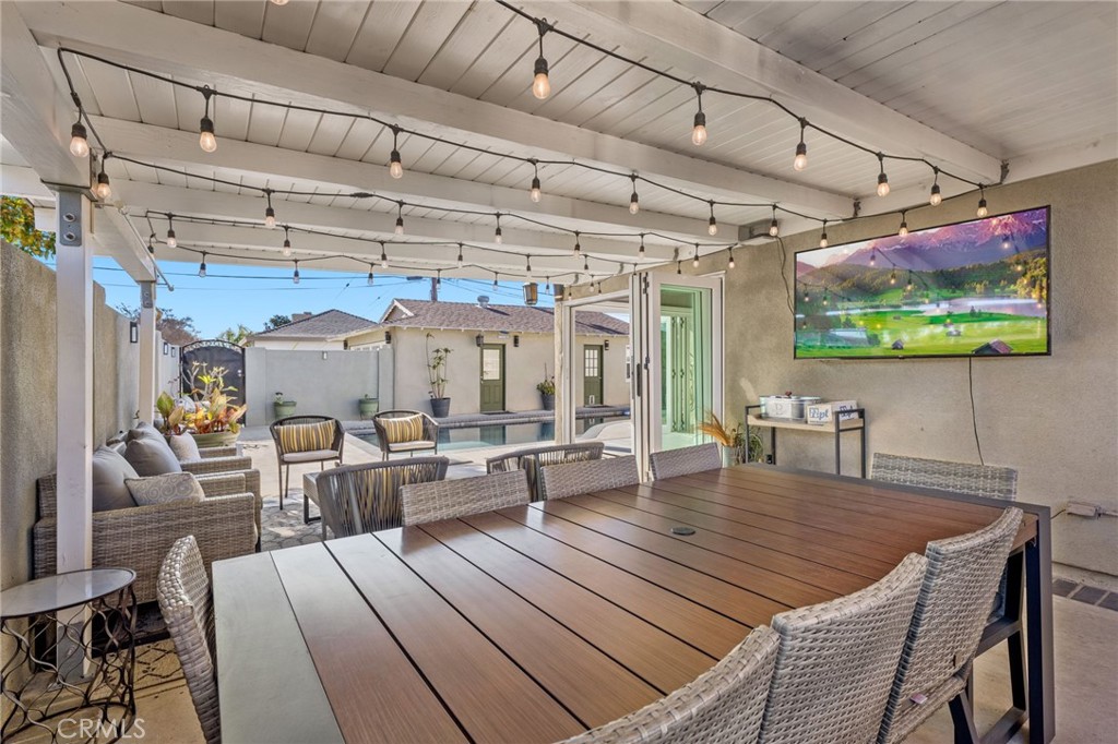 1440 E Barkley Avenue