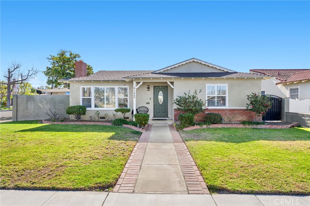 1440 E Barkley Avenue