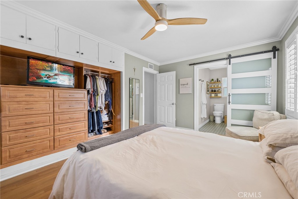 1440 E Barkley Avenue