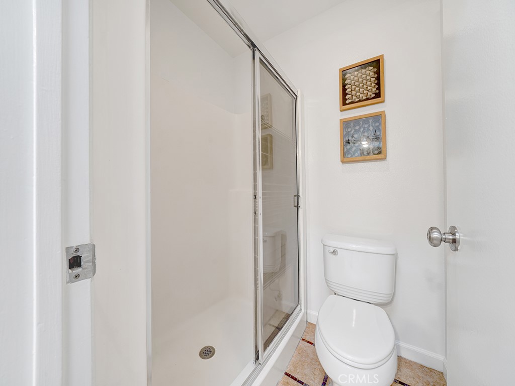 17082 Pacific Coast 105