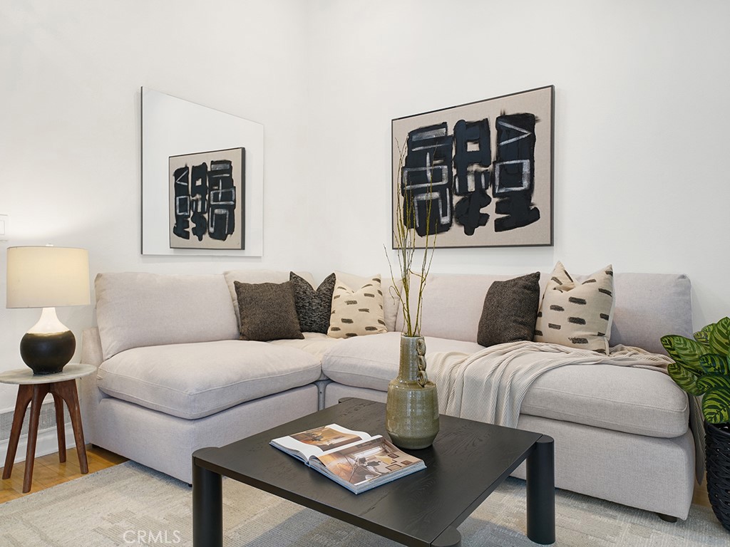 17082 Pacific Coast 105