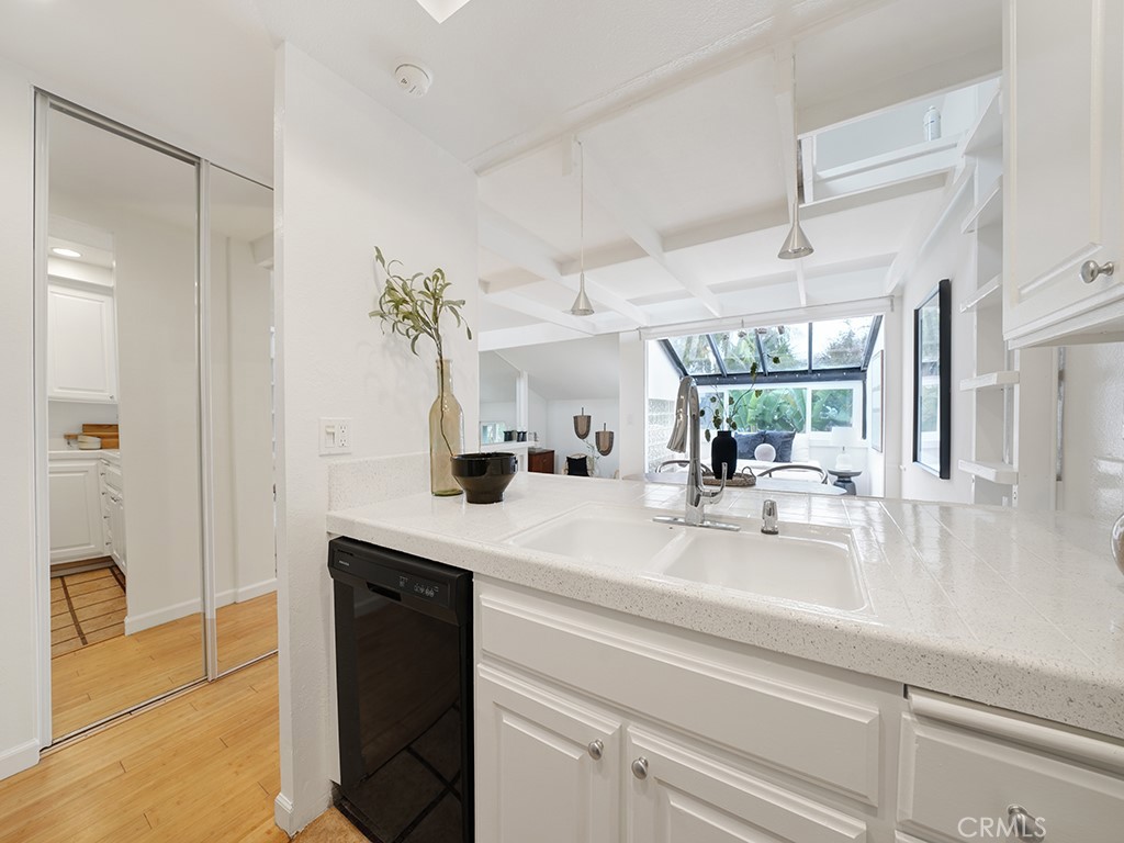 17082 Pacific Coast 105