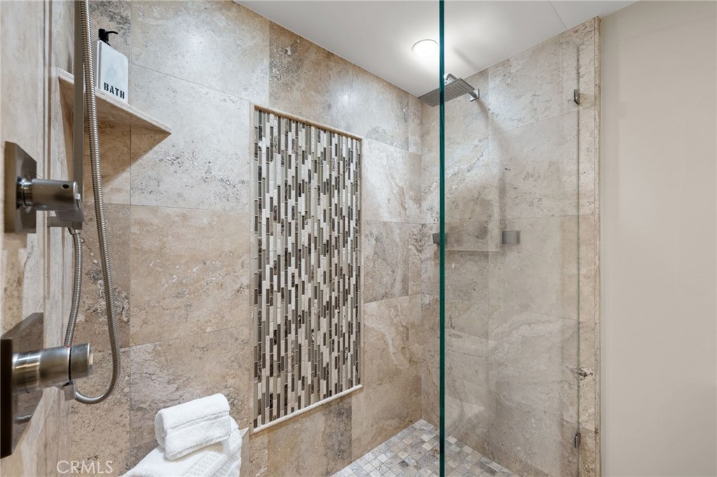 405 Avenida Granada 104