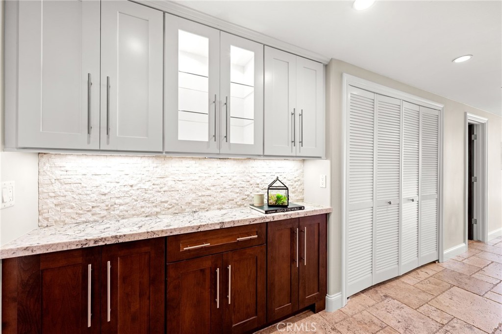 405 Avenida Granada 104