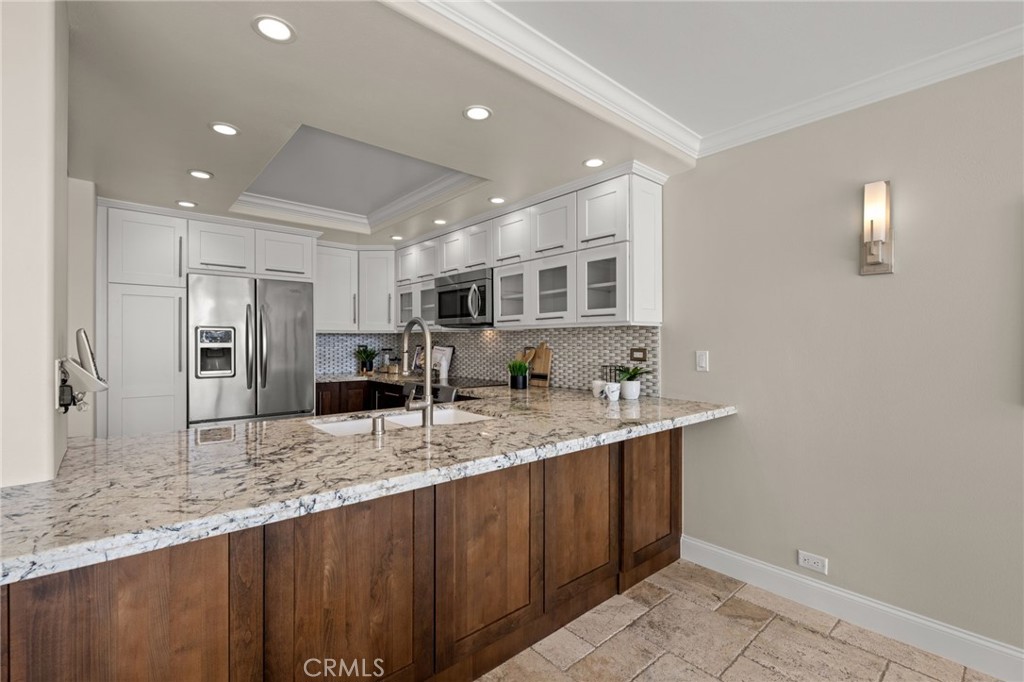 405 Avenida Granada 104