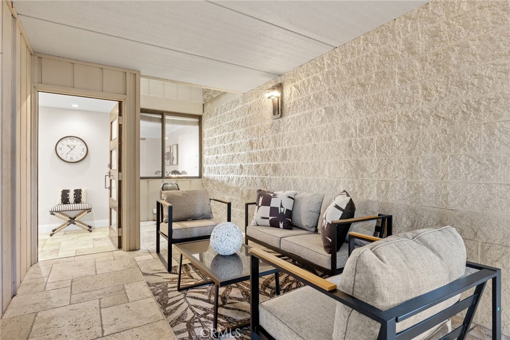 405 Avenida Granada 104