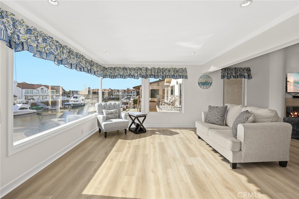 16449 Ladona Circle