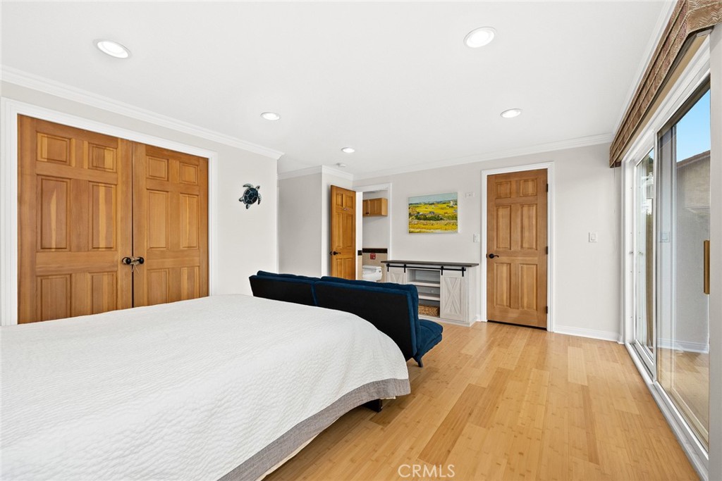 16449 Ladona Circle