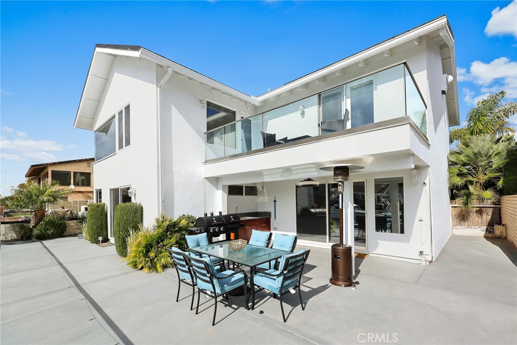 16449 Ladona Circle