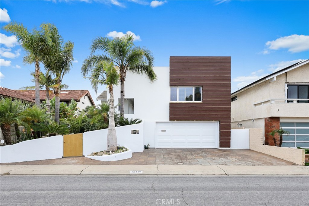 16449 Ladona Circle