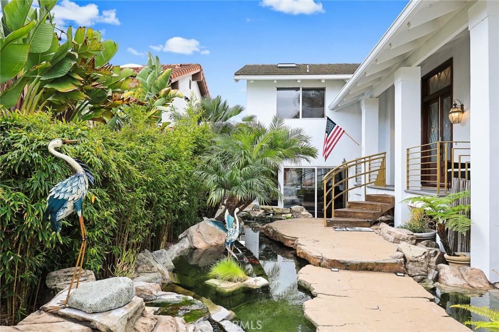 16449 Ladona Circle