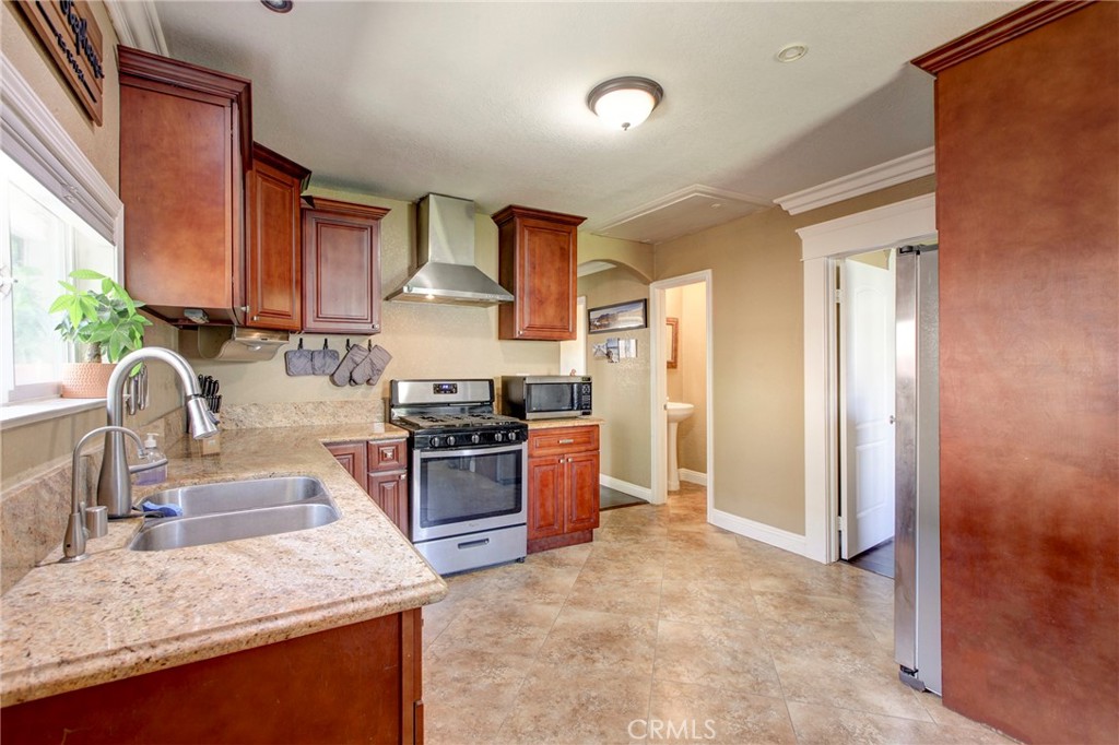 4705 East Washington Avenue