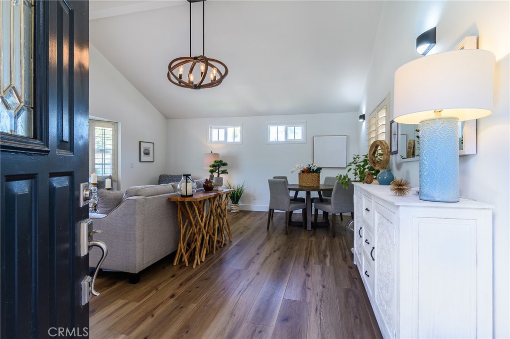 17692 Collins Circle