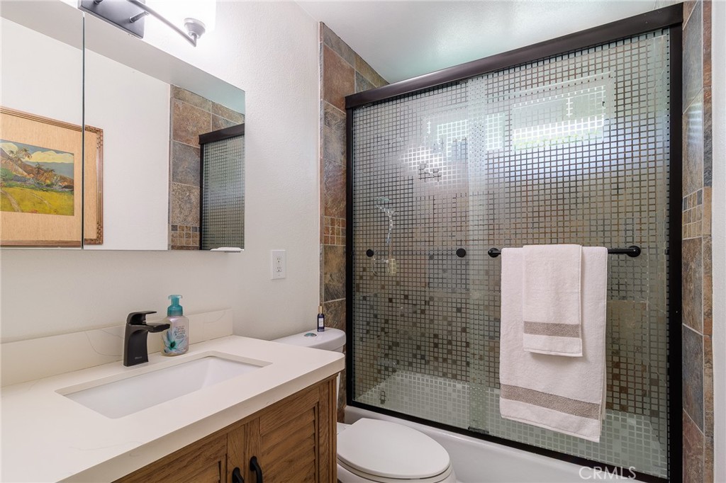 17692 Collins Circle