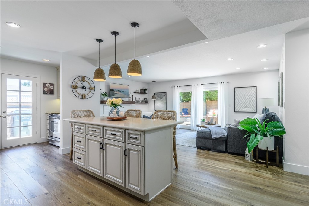 17692 Collins Circle